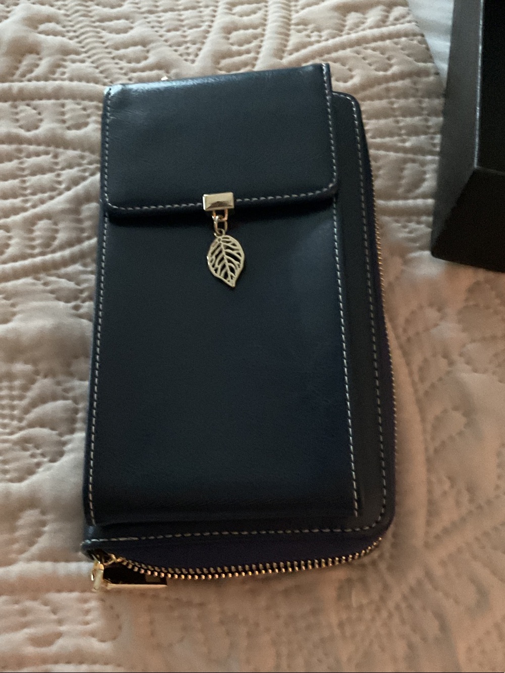 Women's Navy Leaf-Accent Zip Wallet Clutch